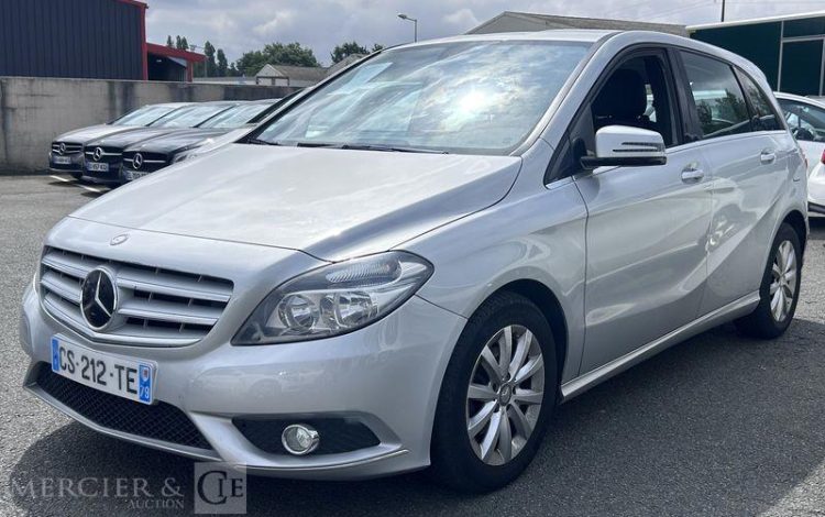 MERCEDES CLASSE B GRIS CS-212-TE