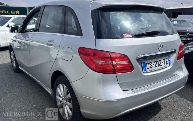 MERCEDES CLASSE B GRIS CS-212-TE