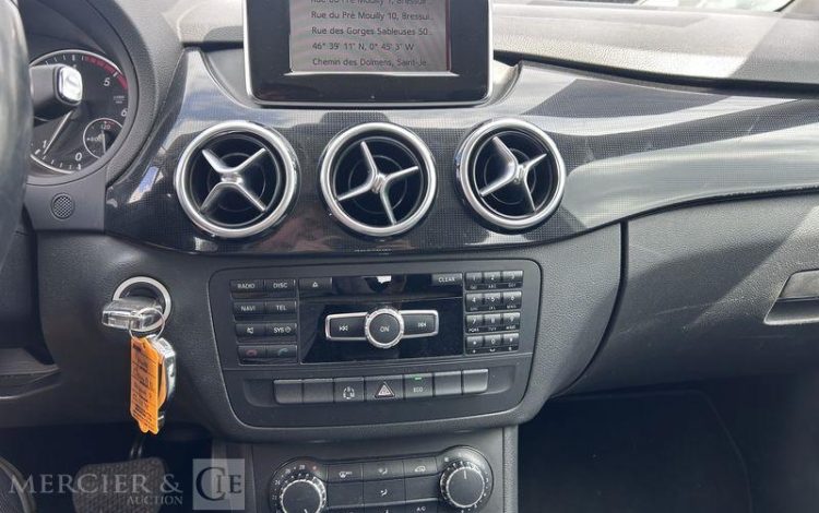 MERCEDES CLASSE B GRIS CS-212-TE