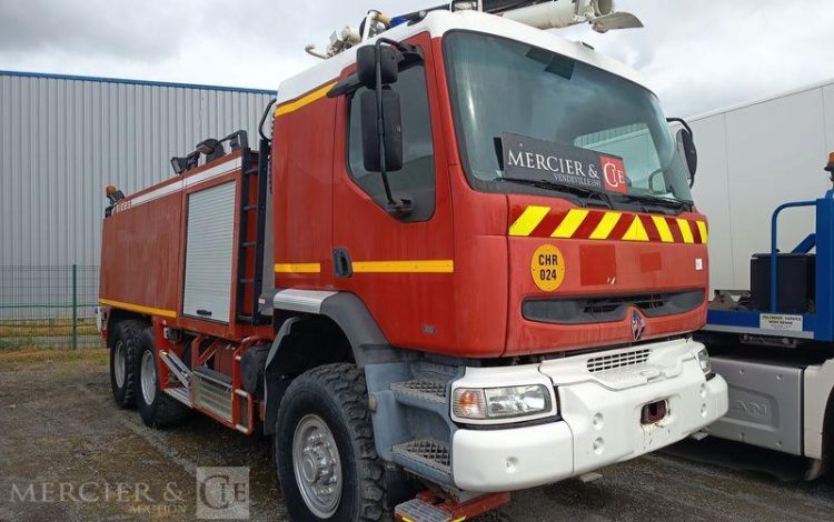THOMAS 6X6 RENAULT-THOMAS SIDES FIRE TRUCK CREW CABIN EURO 2 – ANNEE 1998  CT-806-HS
