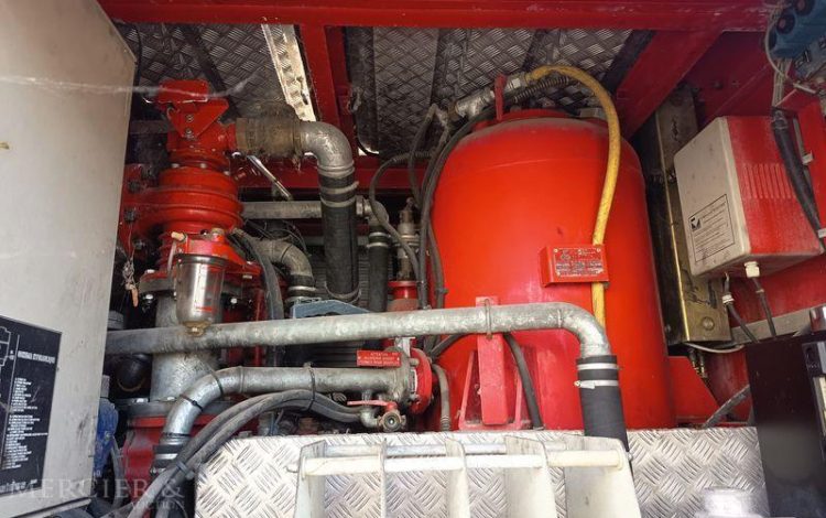 THOMAS 6X6 RENAULT-THOMAS SIDES FIRE TRUCK CREW CABIN EURO 2 – ANNEE 1998  CT-806-HS