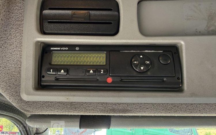 MERCEDES AXOR 1833 VERT CW-781-TK
