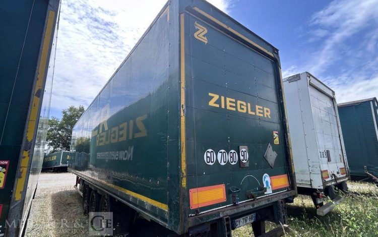 TROUILLET SREM FOURGON 3 ESSIEUX 38T RIDEAU FIT VERT CY-717-HR
