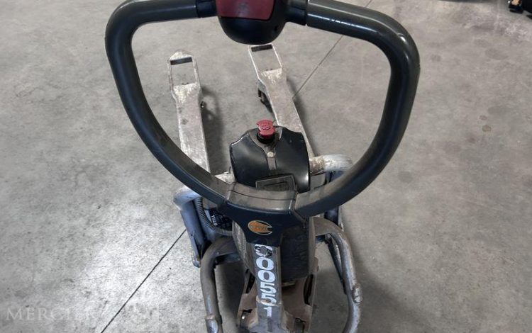 STILL TRANSPALETTE ELECTRIQUE T05 – CAP 500kg – AN 2013 – 93 HEURES GRIS D00551