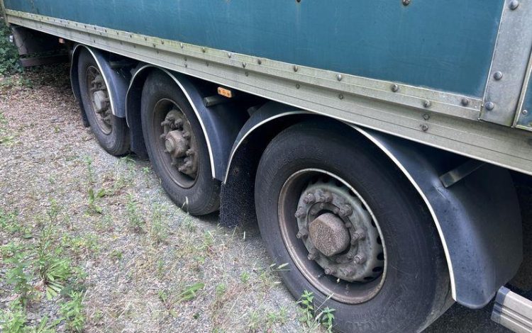 SAMRO SREM FOURGON 3 ESSIEUX 34T RIDEAU FIT VERT DA-429-PB
