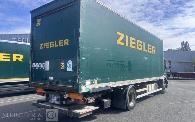 MERCEDES AXOR 1833 FOURGON HAYON VERT DC-140-FP