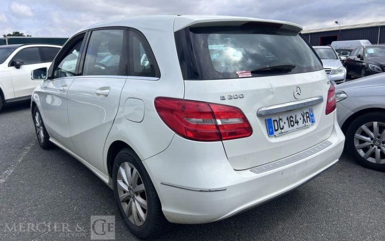 MERCEDES CLASSE B    BREAK BLANC DC-164-XR