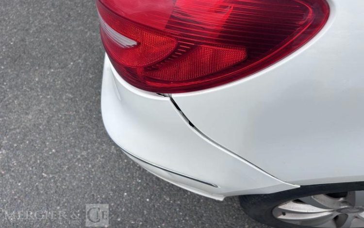 MERCEDES CLASSE B    BREAK BLANC DC-164-XR