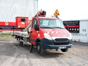 IVECO DAILY 35S11 AVEC NACELLE160 ALU DS – 16 M – 4564 HEURES – 97339 KMS – ANNEE 2014 ROUGE DC-655-JW