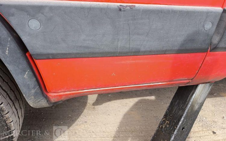 IVECO DAILY 35S11 AVEC NACELLE160 ALU DS – 16 M – 4564 HEURES – 97339 KMS – ANNEE 2014 ROUGE DC-655-JW