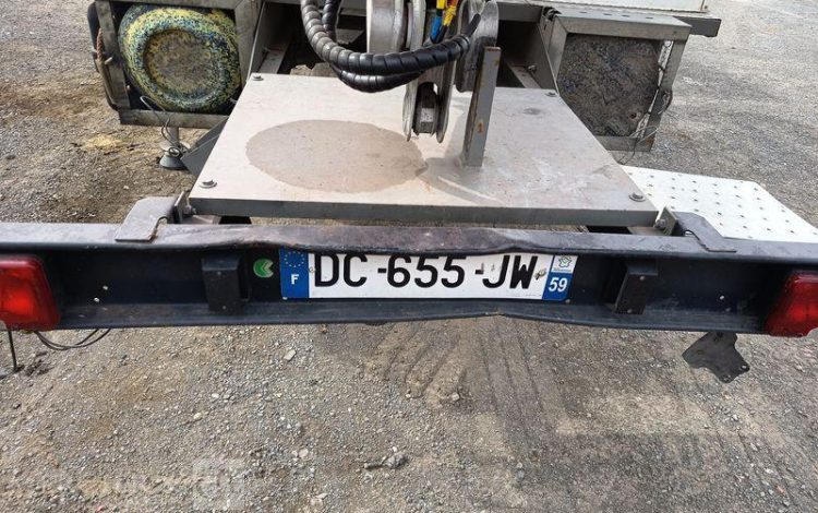 IVECO DAILY 35S11 AVEC NACELLE160 ALU DS – 16 M – 4564 HEURES – 97339 KMS – ANNEE 2014 ROUGE DC-655-JW