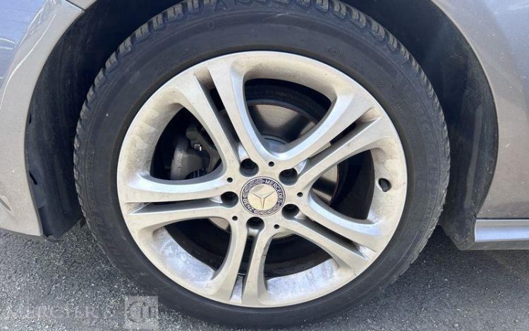 MERCEDES CLASSE A 1.5 180 CDI 110ch BLUEEFFICIENCY INSPIRATION 7G-DCT GRIS DD-489-HC