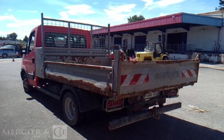 IVECO DAILY 35C13 2.3 LD 126 CV BENNE SIMPLE CABINE COFFRE ROUGE DE-045-KD