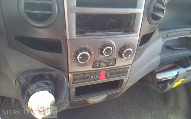 IVECO DAILY 35C13 2.3 LD 126 CV BENNE SIMPLE CABINE COFFRE ROUGE DE-045-KD