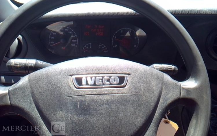 IVECO DAILY 35C13 2.3 LD 126 CV BENNE SIMPLE CABINE COFFRE ROUGE DE-045-KD
