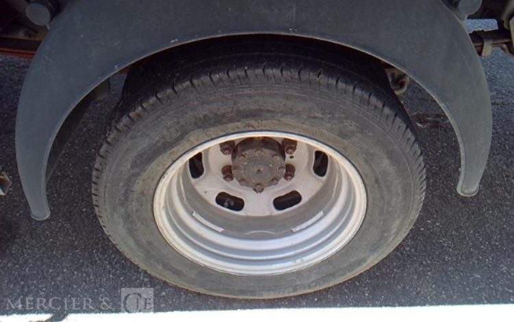 IVECO DAILY 35C13 2.3 LD 126 CV BENNE SIMPLE CABINE COFFRE ROUGE DE-045-KD