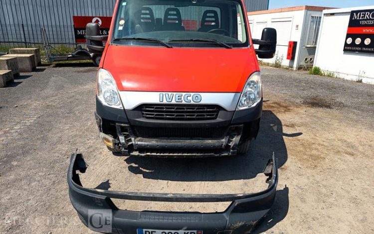 IVECO 35C  BENNE – SIMPLE CAB COFFRE  DE-209-KD