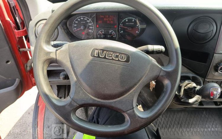 IVECO 35C  BENNE – SIMPLE CAB COFFRE  DE-209-KD