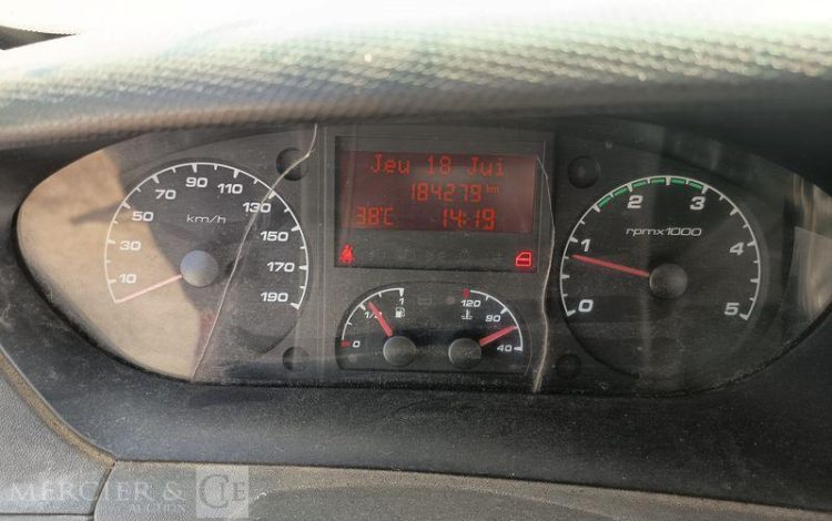 IVECO 35C  BENNE – SIMPLE CAB COFFRE  DE-209-KD