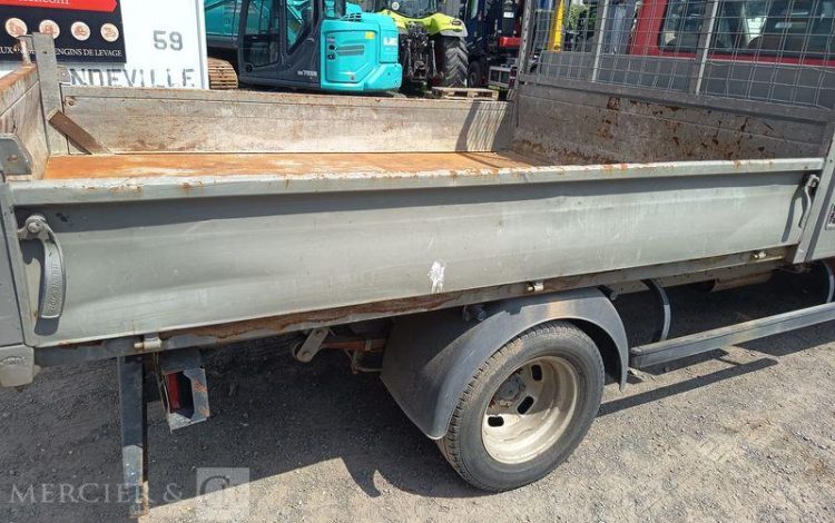 IVECO 35C  BENNE – SIMPLE CAB COFFRE  DE-209-KD