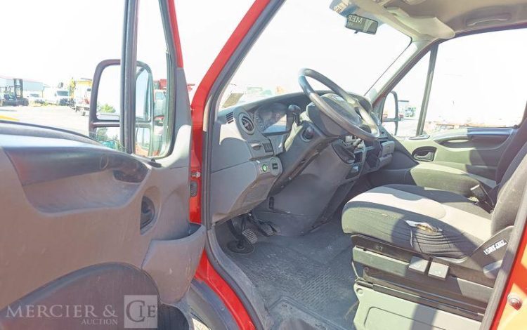 IVECO DAILY NACELLE 20M SUR VL LEGER  DF-478-QE