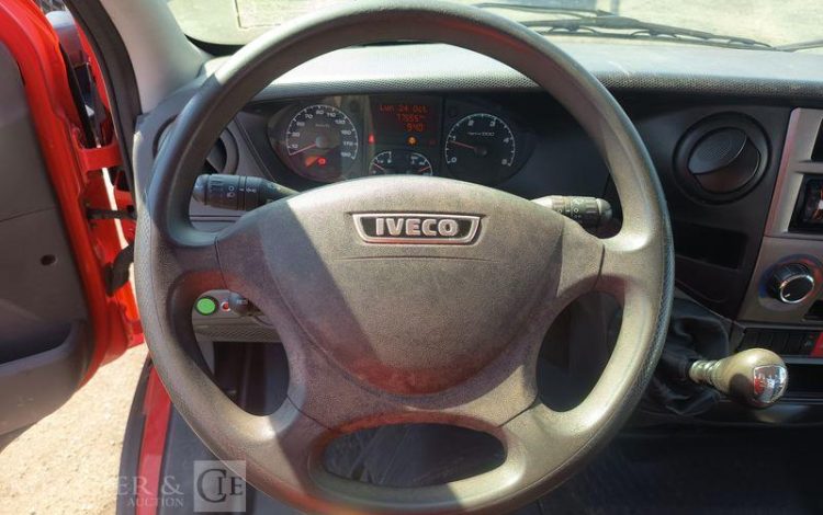 IVECO DAILY NACELLE 20M SUR VL LEGER  DF-478-QE
