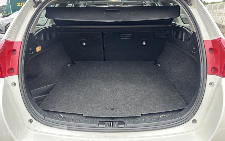 TOYOTA AURIS TOURING-SPORTS 1.8 HSD 136ch MHEV DYNAMIC BVA BLANC DH-209-MC