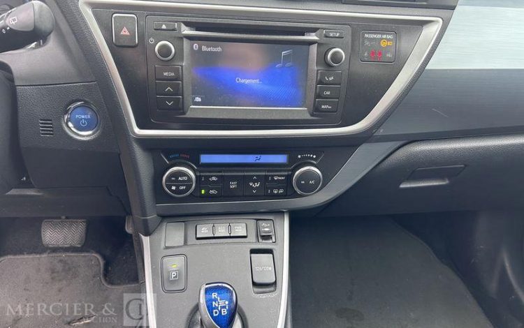 TOYOTA AURIS TOURING-SPORTS 1.8 HSD 136ch MHEV DYNAMIC BVA BLANC DH-209-MC