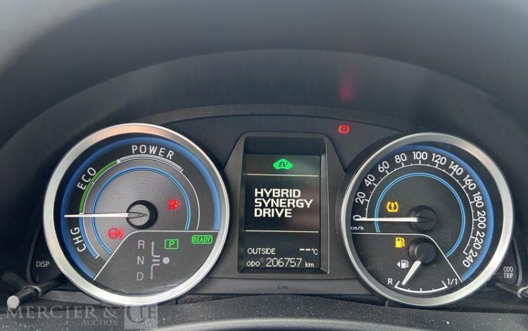 TOYOTA AURIS TOURING-SPORTS 1.8 HSD 136ch MHEV DYNAMIC BVA BLANC DH-209-MC