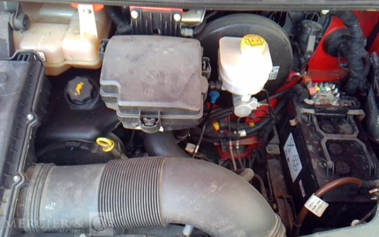 IVECO 35C13 BENNE SIMPLE CABINE COFFRE ROUGE DH-937-PM