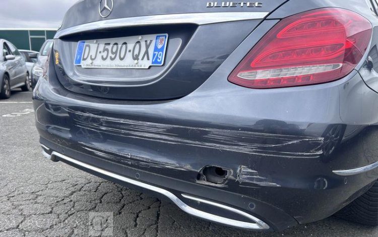 MERCEDES CLASSE C GRIS DJ-590-QX