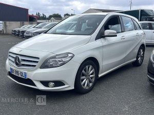 MERCEDES CLASSE B BLANC DK-915-GL