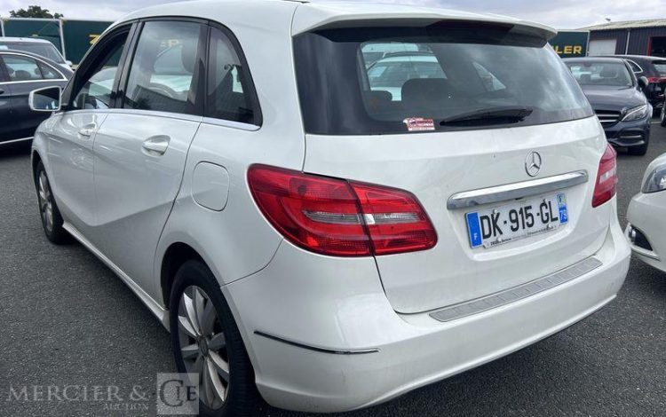 MERCEDES CLASSE B BLANC DK-915-GL