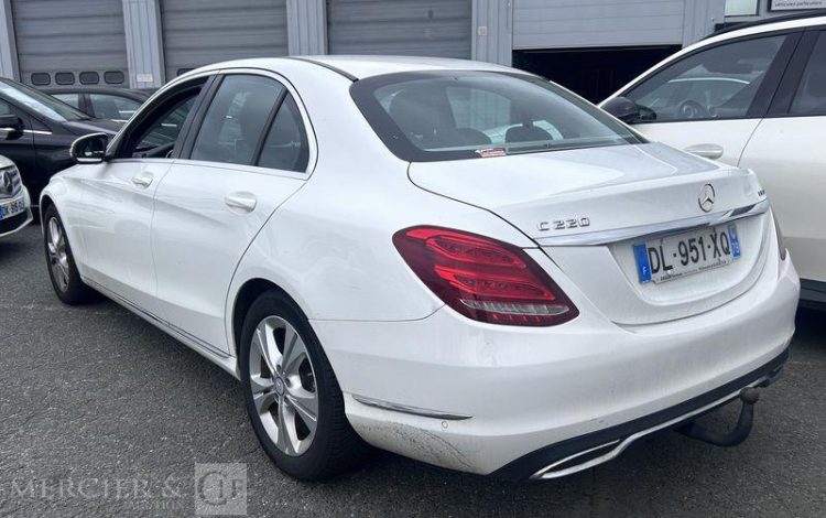 MERCEDES CLASSE C BLANC DL-951-XQ