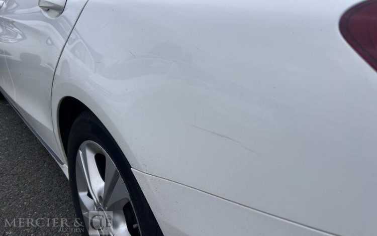 MERCEDES CLASSE C BLANC DL-951-XQ