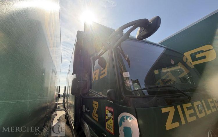 MERCEDES ATEGO VERT DM-364-YB