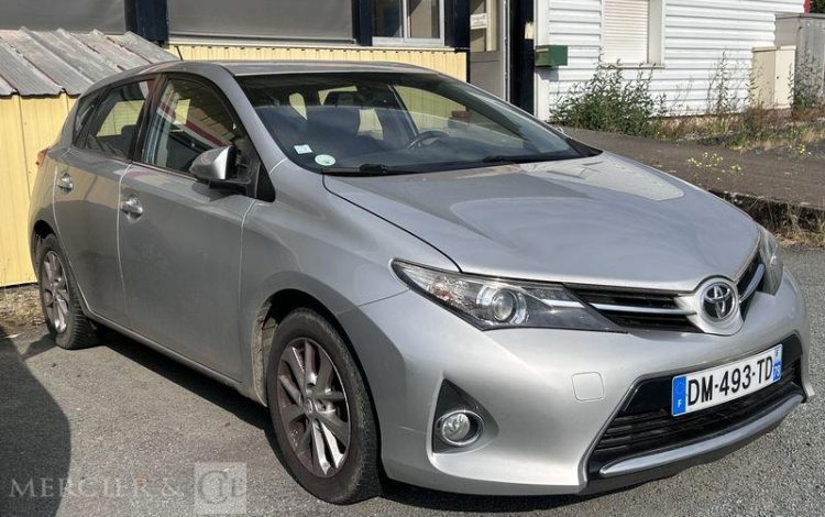 TOYOTA AURIS 1.4 D4D 90ch DYNAMIC  DM-493-TD