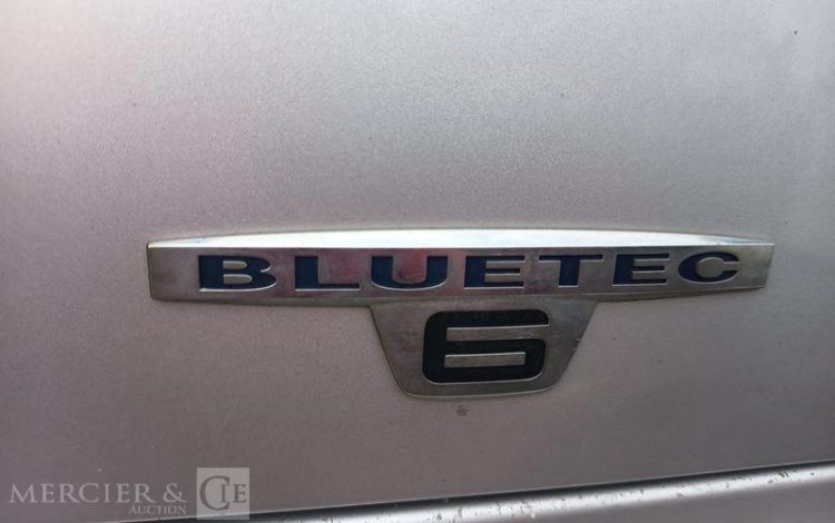 MERCEDES ANTOS 1835 PORTE 5 VOITURES – DIESEL – PTAC : 19 TONNES – 386257 KMS – ANNEE GRIS DP-829-XL