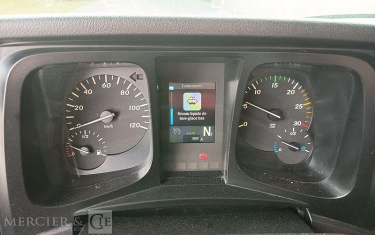 MERCEDES ANTOS 1835 PORTE 5 VOITURES – DIESEL – PTAC : 19 TONNES – 386257 KMS – ANNEE GRIS DP-829-XL