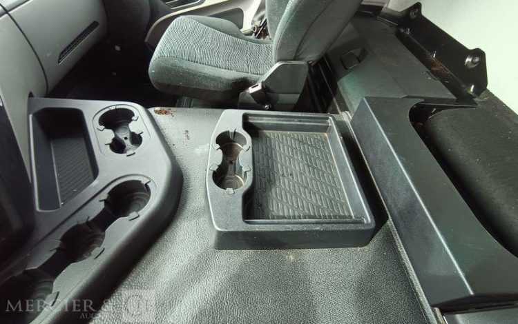MERCEDES ANTOS 1835 PORTE 5 VOITURES – DIESEL – PTAC : 19 TONNES – 386257 KMS – ANNEE GRIS DP-829-XL