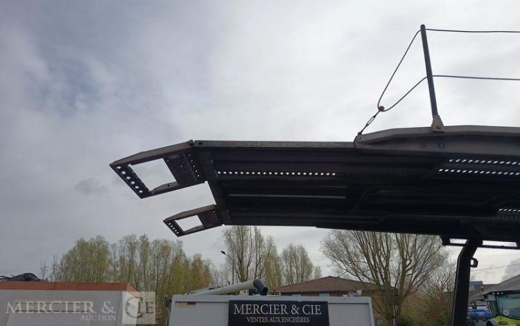MERCEDES ANTOS 1835 PORTE 5 VOITURES – DIESEL – PTAC : 19 TONNES – 386257 KMS – ANNEE GRIS DP-829-XL