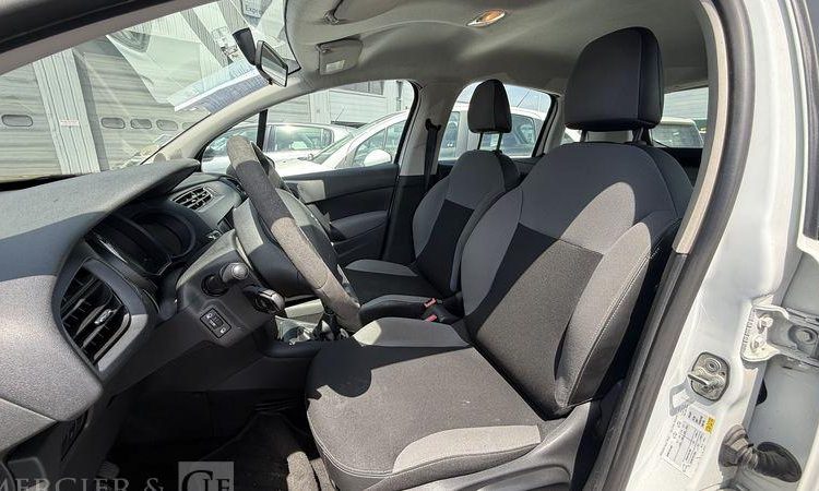 CITROEN C3 SOCIETE 1.4 HDI 70ch ATTRACTION BLANC DR-873-GL