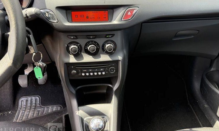 CITROEN C3 SOCIETE 1.4 HDI 70ch ATTRACTION BLANC DR-873-GL