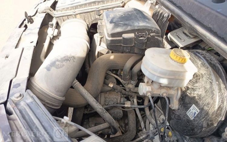 IVECO DAILY 35C13 BENNE AVEC COFFRE ACIER DIESEL – 186588 KMS – ANNEE 2015 BLANC DS-674-CE