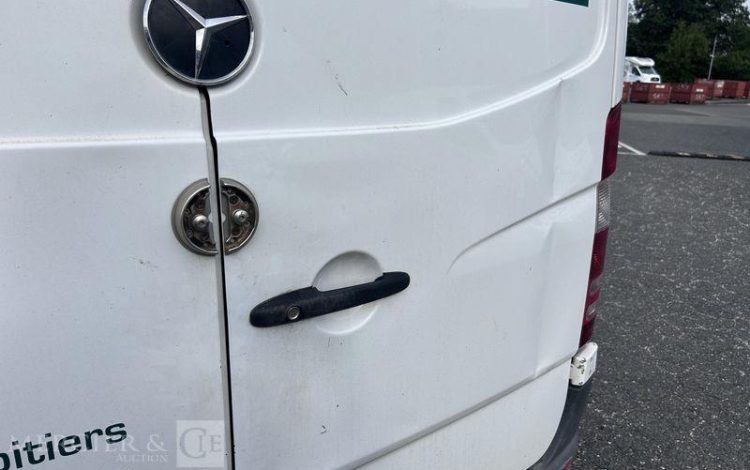 MERCEDES SPRINTER BLANC DV-160-JC