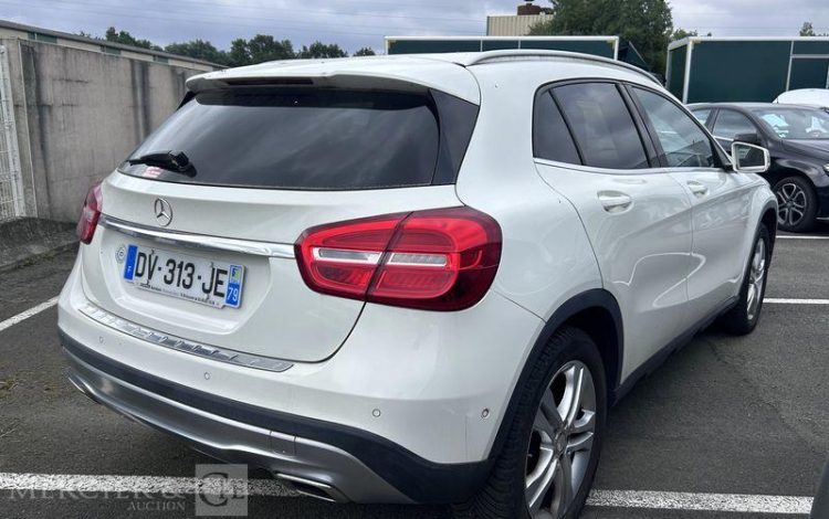 MERCEDES GLA 2.2 220 CDI 170ch SENSATION 4MATIC 7G-DCT BLANC DV-313-JE