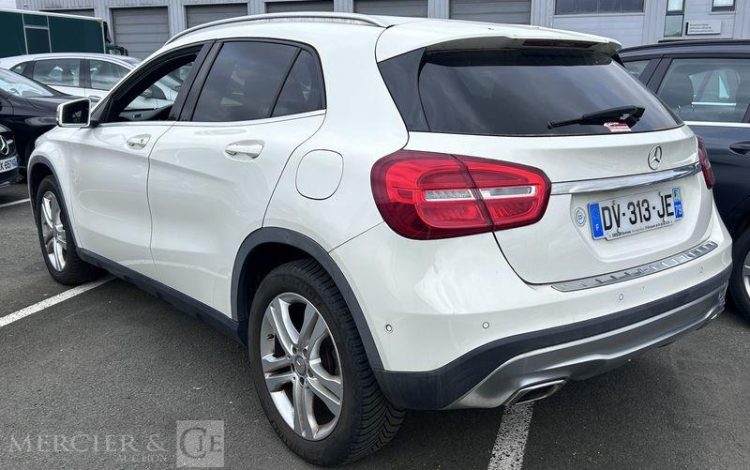 MERCEDES GLA 2.2 220 CDI 170ch SENSATION 4MATIC 7G-DCT BLANC DV-313-JE