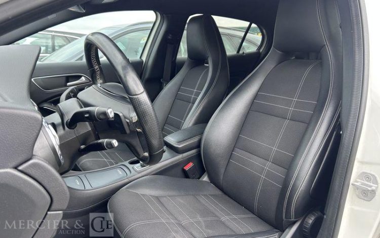MERCEDES GLA 2.2 220 CDI 170ch SENSATION 4MATIC 7G-DCT BLANC DV-313-JE