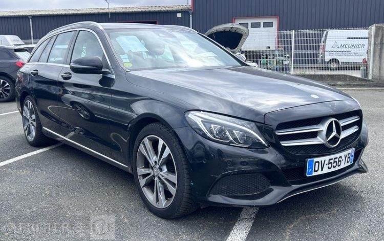 MERCEDES CLASSE C NOIR DV-556-YB