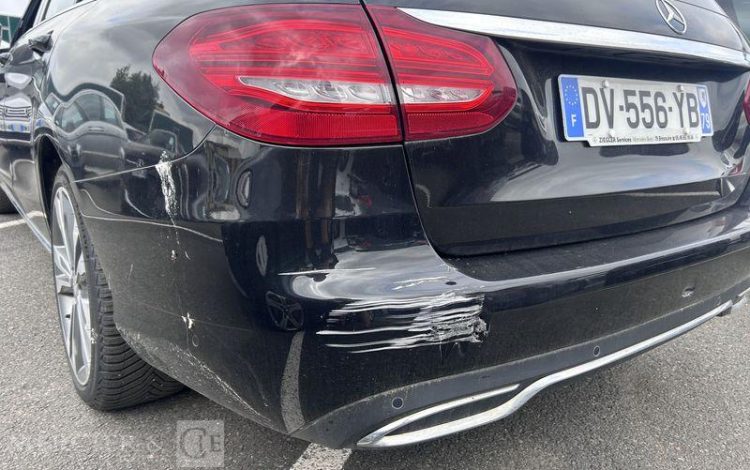 MERCEDES CLASSE C NOIR DV-556-YB